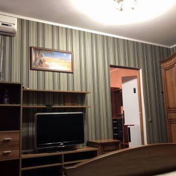 Продается 1-комнатная квартира, 56,6 м²