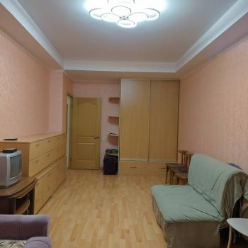 Сдается 1-комнатная квартира, 53 м²