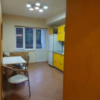 Сдается 1-комнатная квартира, 53 м²