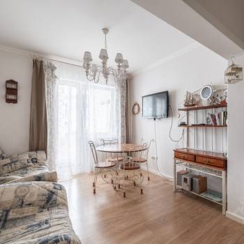 Продается 2-х комнатная квартира, 56 м²