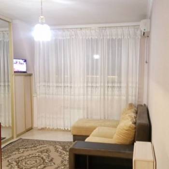 Продается 1-комнатная квартира, 30 м²