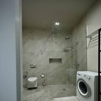 Сдается 1-комнатная квартира, 90 м²