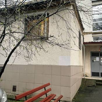 Продается Многокомнатная квартира, 75 м²