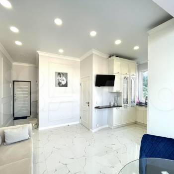 Продается 1-комнатная квартира, 36 м²