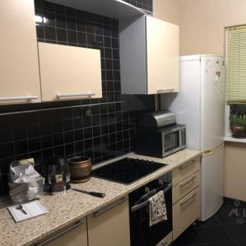 Продается 1-комнатная квартира, 50 м²