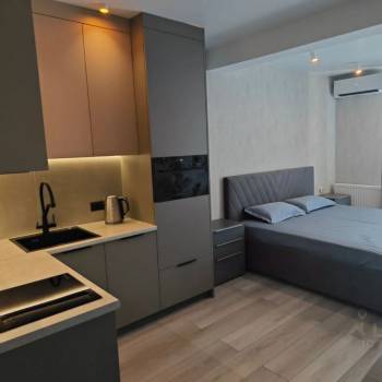 Продается 1-комнатная квартира, 35 м²