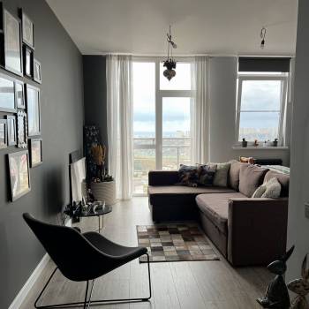 Продается 1-комнатная квартира, 46 м²