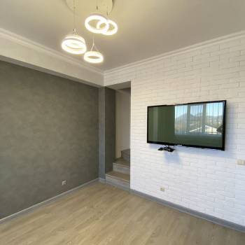 Продается 2-х комнатная квартира, 60 м²