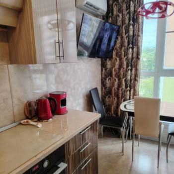 Продается 1-комнатная квартира, 44 м²