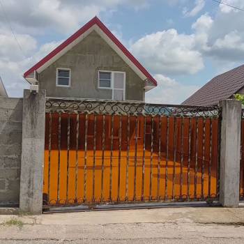 Продается Дом, 183 м²