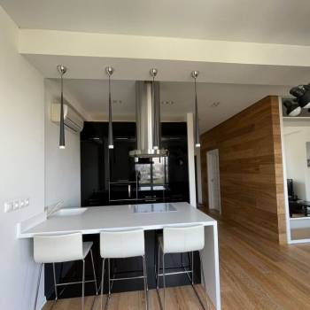 Сдается 1-комнатная квартира, 46 м²