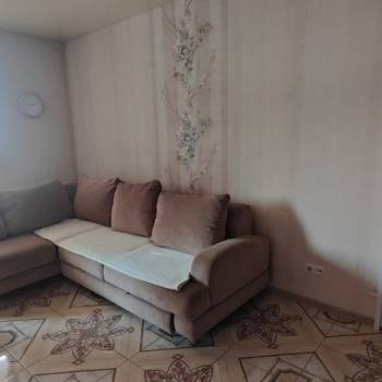 Сдается 1-комнатная квартира, 37 м²