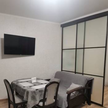 Сдается 1-комнатная квартира, 37 м²