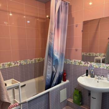 Сдается 2-х комнатная квартира, 78 м²