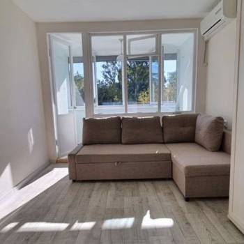 Продается 1-комнатная квартира, 32 м²