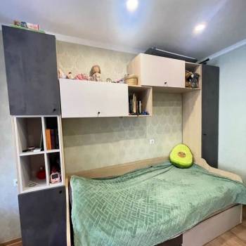 Продается 1-комнатная квартира, 40 м²
