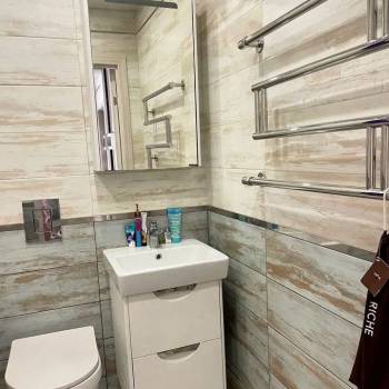 Продается 1-комнатная квартира, 40 м²