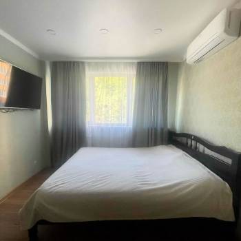 Продается 1-комнатная квартира, 40 м²