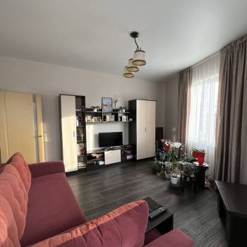 Продается 1-комнатная квартира, 48 м²