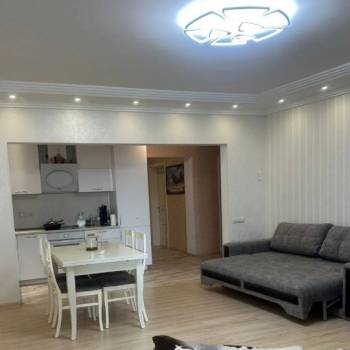 Сдается Многокомнатная квартира, 100 м²