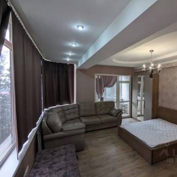 Сдается 1-комнатная квартира, 57,3 м²