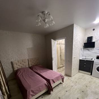 Сдается 1-комнатная квартира, 80 м²
