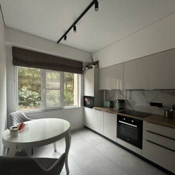 Сдается 1-комнатная квартира, 42 м²