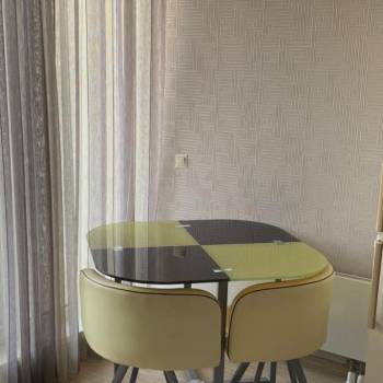 Сдается 1-комнатная квартира, 52 м²