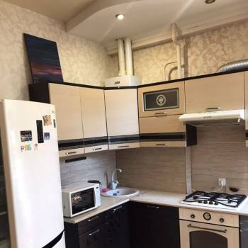 Продается 1-комнатная квартира, 42 м²