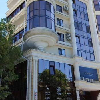 Сдается 2-х комнатная квартира, 77 м²