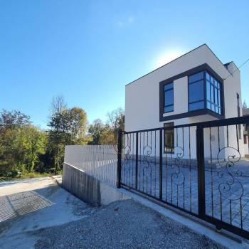 Продается Дом, 214 м²