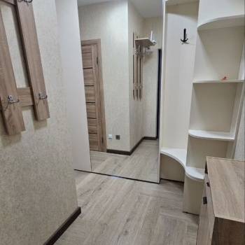 Сдается 1-комнатная квартира, 38 м²