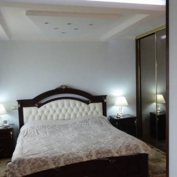 Сдается Многокомнатная квартира, 90 м²