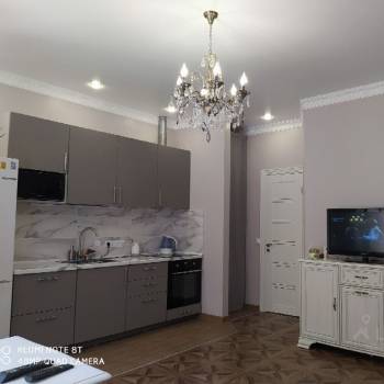 Продается 1-комнатная квартира, 37 м²