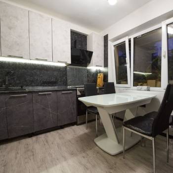 Сдается Многокомнатная квартира, 60 м²