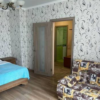 Сдается 1-комнатная квартира, 42 м²