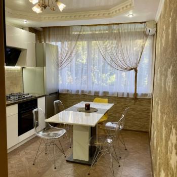 Сдается Многокомнатная квартира, 85 м²