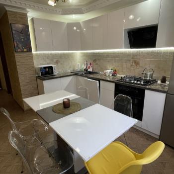 Сдается Многокомнатная квартира, 85 м²