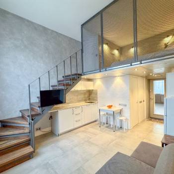 Продается 2-х комнатная квартира, 21,4 м²