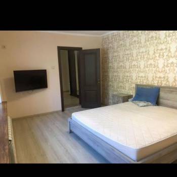 Сдается Многокомнатная квартира, 104 м²