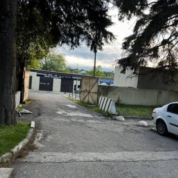 Сдается Нежилое помещение, 400 м²