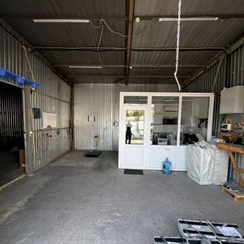 Сдается Нежилое помещение, 400 м²