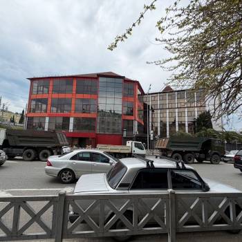 Сдается Нежилое помещение, 282 м²