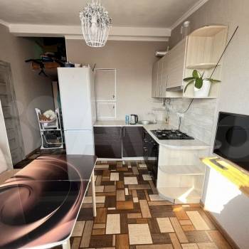 Продается 1-комнатная квартира, 40 м²
