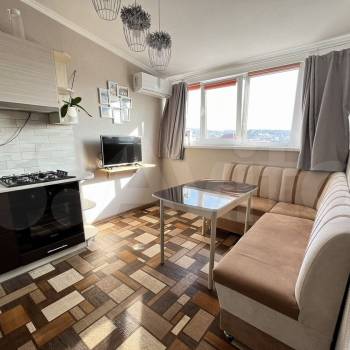 Продается 1-комнатная квартира, 40 м²