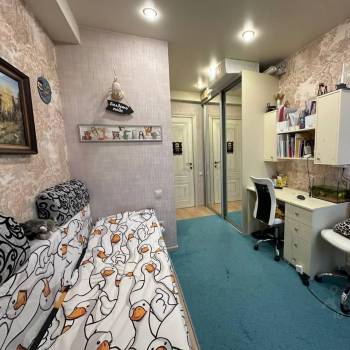 Продается Многокомнатная квартира, 92 м²