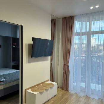 Сдается 1-комнатная квартира, 65 м²