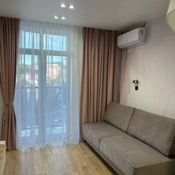 Сдается 1-комнатная квартира, 65 м²