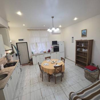 Продается 1-комнатная квартира, 44 м²