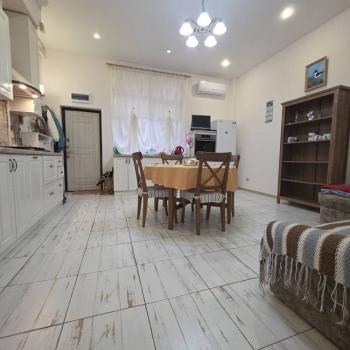 Продается 1-комнатная квартира, 44 м²